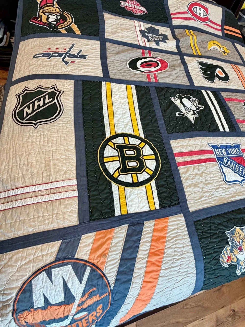 Pottery Barn NHL Patchwork Quilt - Navy, Beige, Red, Yellow, Black and 2 shams